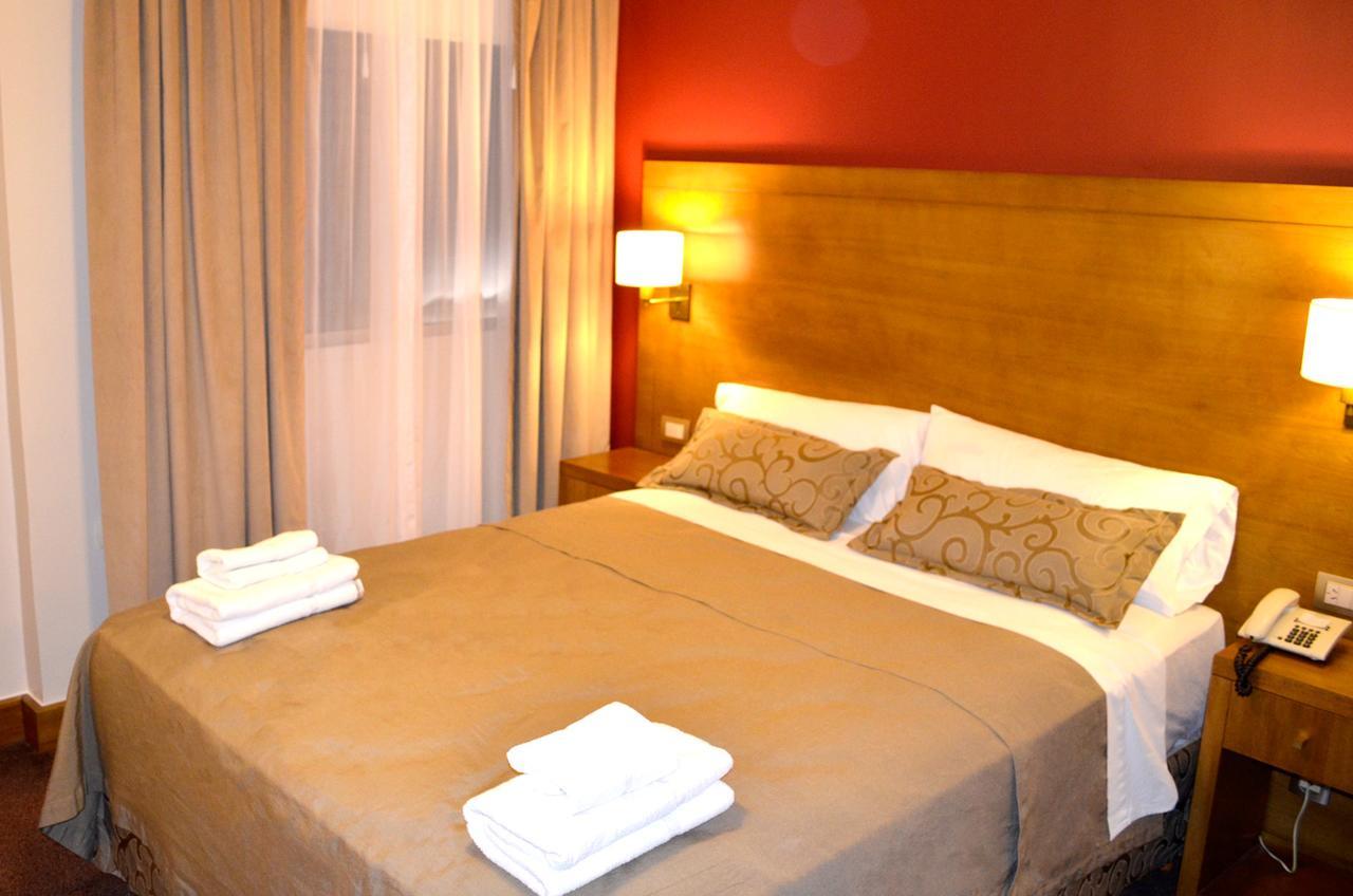 Hotel Coventry Santiago del Estero Esterno foto